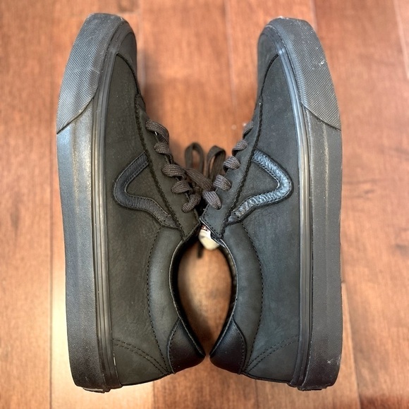 Vans: Black Shoes - Picture 4 of 6